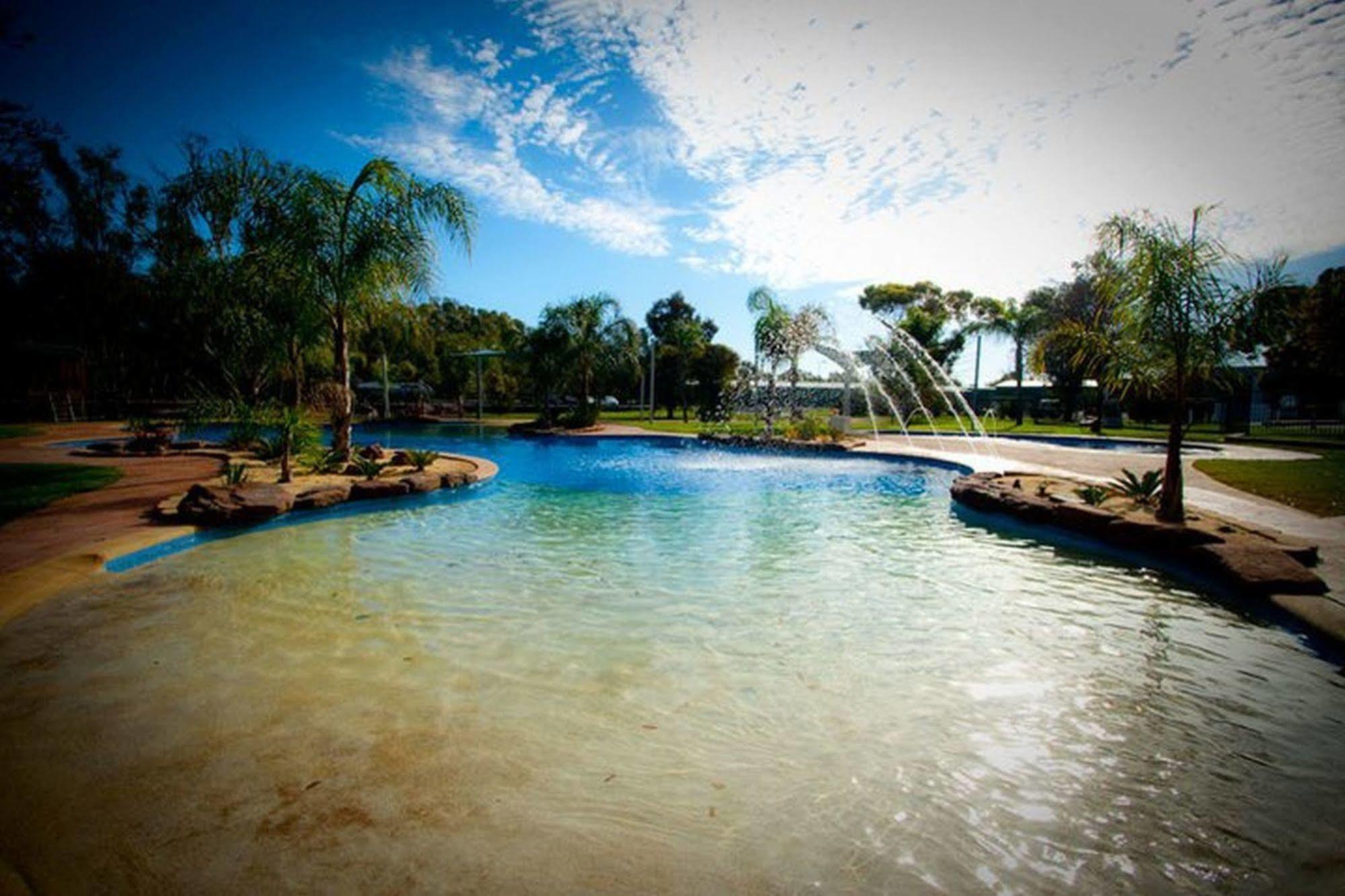 Tasman Holiday Parks - Merool On The Murray Ечука Екстер'єр фото